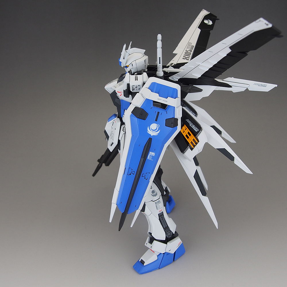 完成品] MG GAT-X105 AILE STRIKE GUNDAM Ver.RM | テキトー