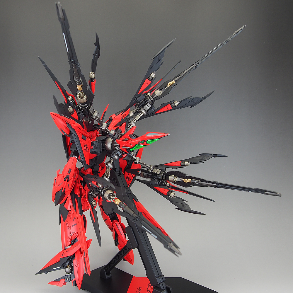 完成品] MG MVF-X08 ECLIPSE GUNDA with MANEUVER STRIKER