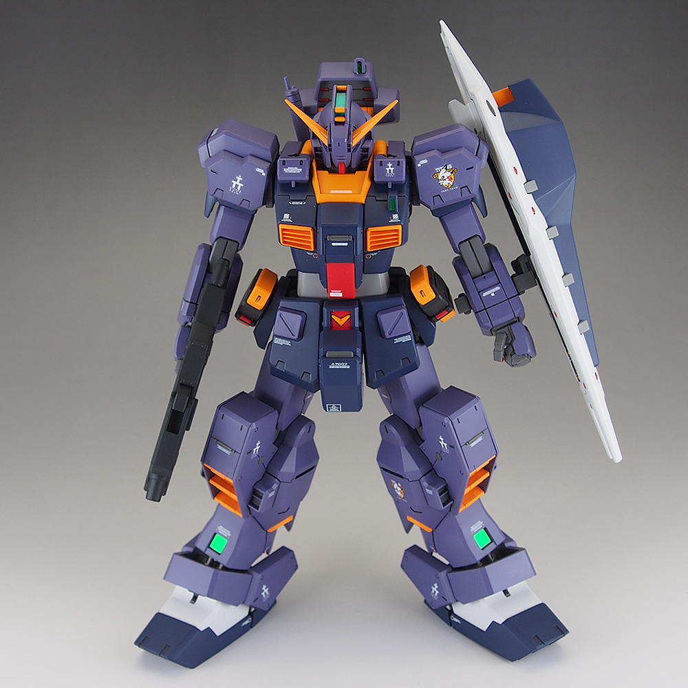 完成品] MG RX-121-1 GUNDAM TR-1 [HAZEL CUSTOM] (COMBAT DEPLOYMENT COLORS) |  テキトーオヤジノ墓 (旧テキトーモケイ)