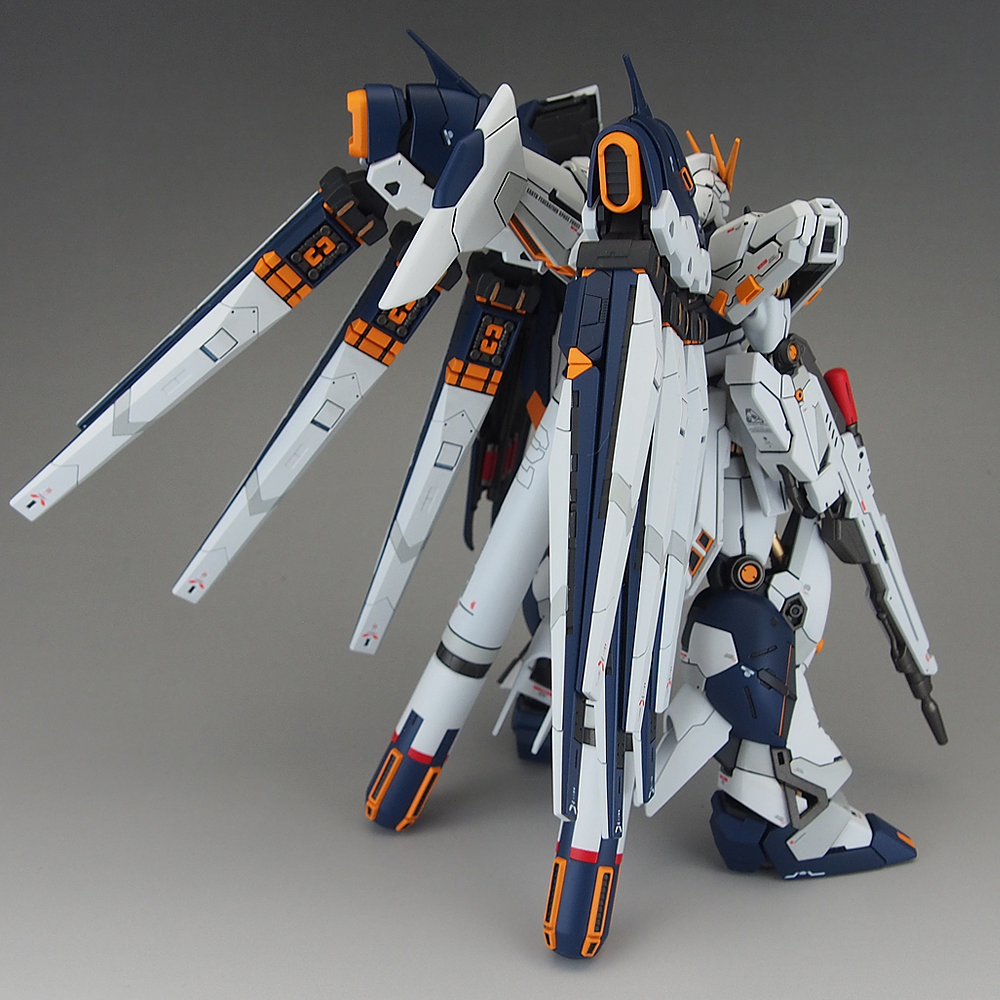 [完成品] RG RX-93-ν2 Hi-ν GUNDAM with HYPER MEGA BAZOOKA